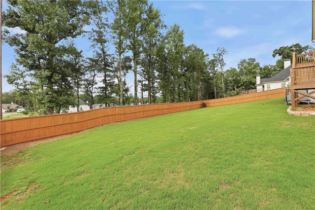 100 W Wind Court W, Tyrone, GA 30290