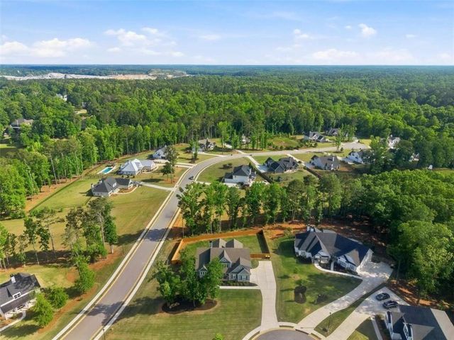 100 W Wind Court W, Tyrone, GA 30290