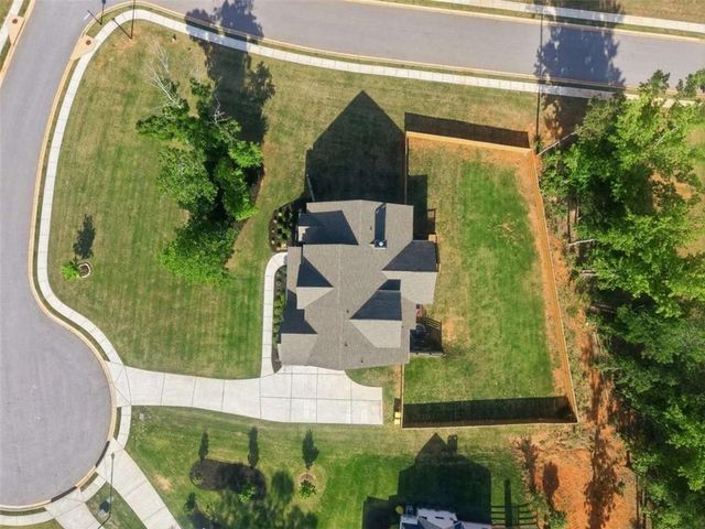 100 W Wind Court W, Tyrone, GA 30290
