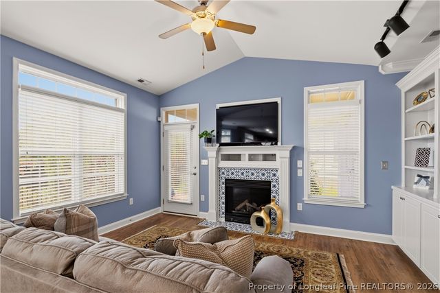 833 Falling Creek Lane, Fayetteville, NC 28304