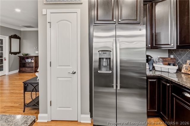 833 Falling Creek Lane, Fayetteville, NC 28304