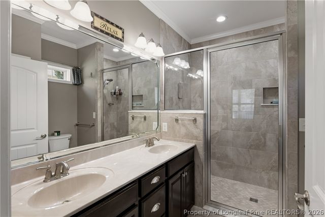 833 Falling Creek Lane, Fayetteville, NC 28304