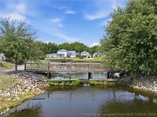 833 Falling Creek Lane, Fayetteville, NC 28304