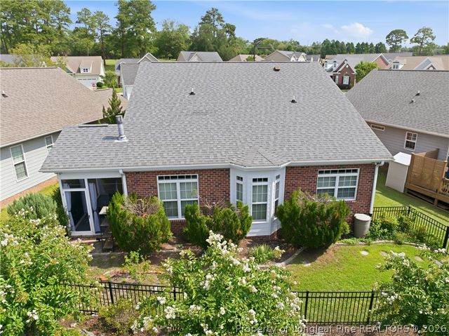 833 Falling Creek Lane, Fayetteville, NC 28304