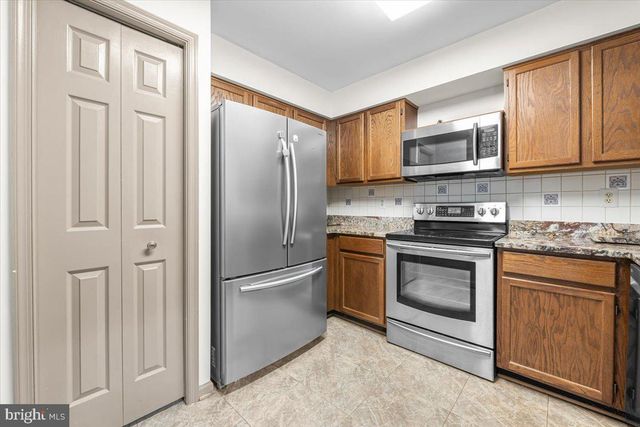 13630 CEDAR CREEK LN, Silver Spring, MD 20904