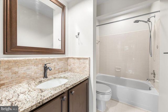 13630 CEDAR CREEK LN, Silver Spring, MD 20904