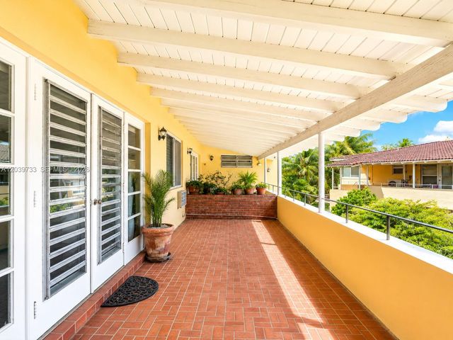 20 Park Drive 9, Bal Harbour, FL 33154