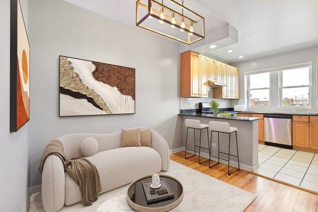 4006 W Nelson Street 6B, Chicago, IL 60641
