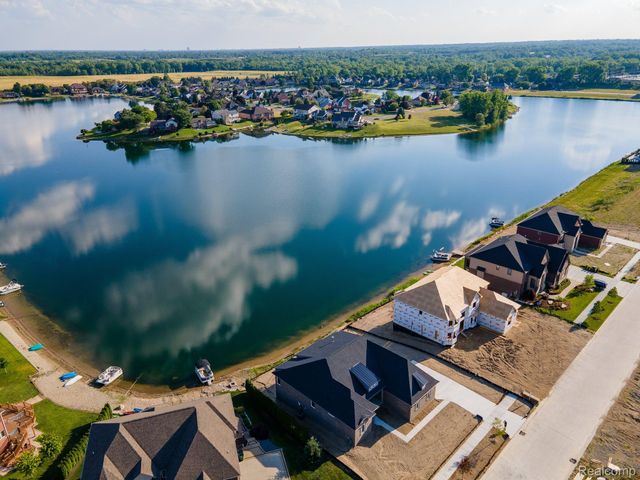 3252 FORSTER Lane, Shelby Twp, MI 48316