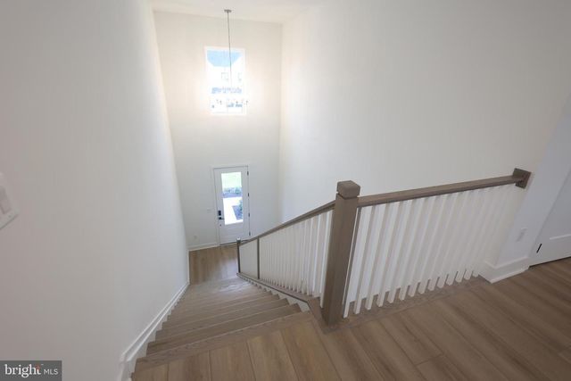 4 CHERRY LN, Princeton Junction, NJ 08550