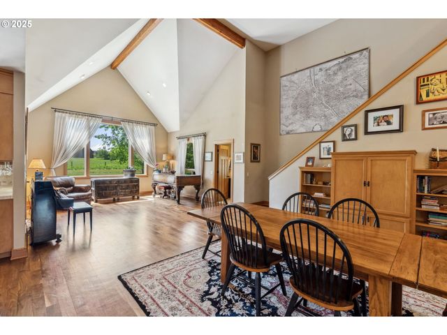 4069 POST CANYON Dr, Hood River, OR 97031