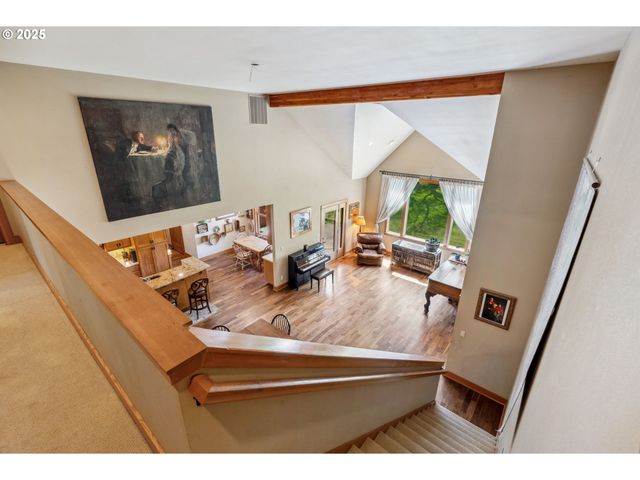 4069 POST CANYON Dr, Hood River, OR 97031