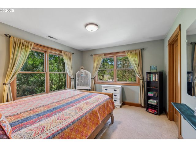 4069 POST CANYON Dr, Hood River, OR 97031