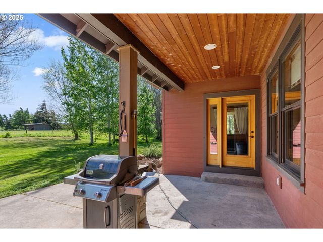 4069 POST CANYON Dr, Hood River, OR 97031