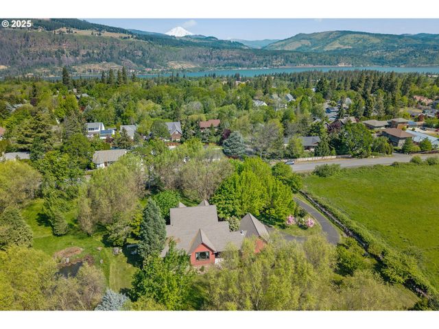 4069 POST CANYON Dr, Hood River, OR 97031