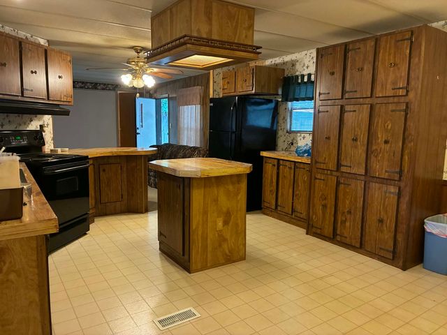 112 Timmy Drive, Whitney, TX 76692