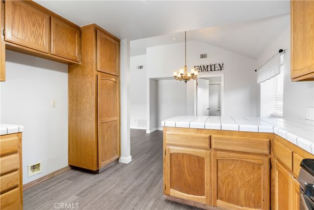 10005 Mark Twain, Bakersfield, CA 93312