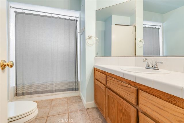 10005 Mark Twain, Bakersfield, CA 93312