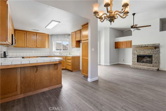 10005 Mark Twain, Bakersfield, CA 93312