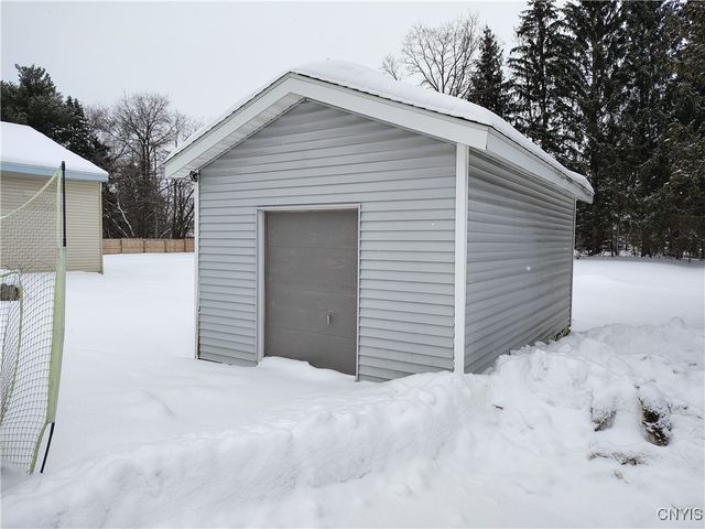 19 Burr Avenue, New Hartford, NY 13417