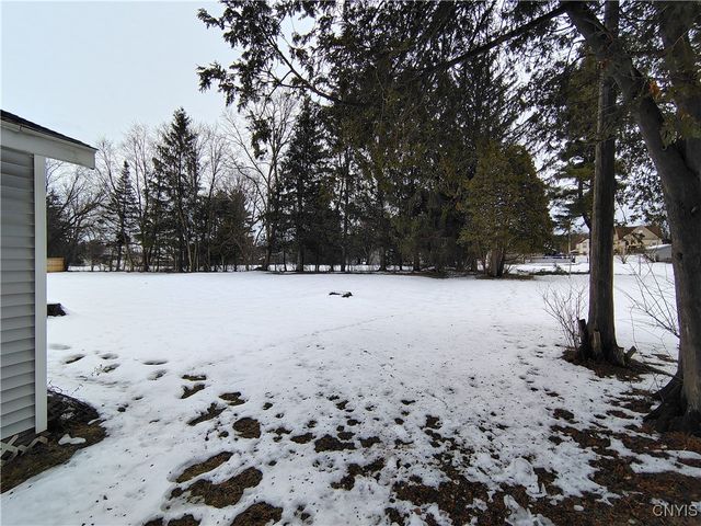 19 Burr Avenue, New Hartford, NY 13417