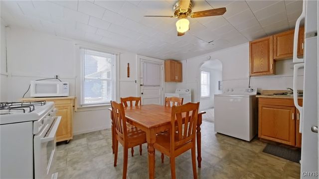 19 Burr Avenue, New Hartford, NY 13417