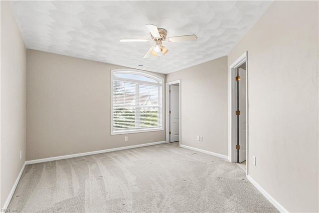 5525 Taylors Walke LN, Virginia Beach, VA 23462