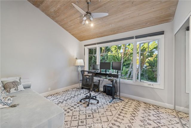 1044 Noria Street, Laguna Beach, CA 92651