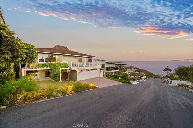 1044 Noria Street, Laguna Beach, CA 92651