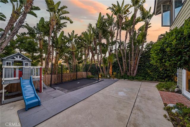 1044 Noria Street, Laguna Beach, CA 92651