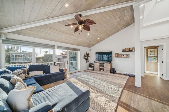 1044 Noria Street, Laguna Beach, CA 92651
