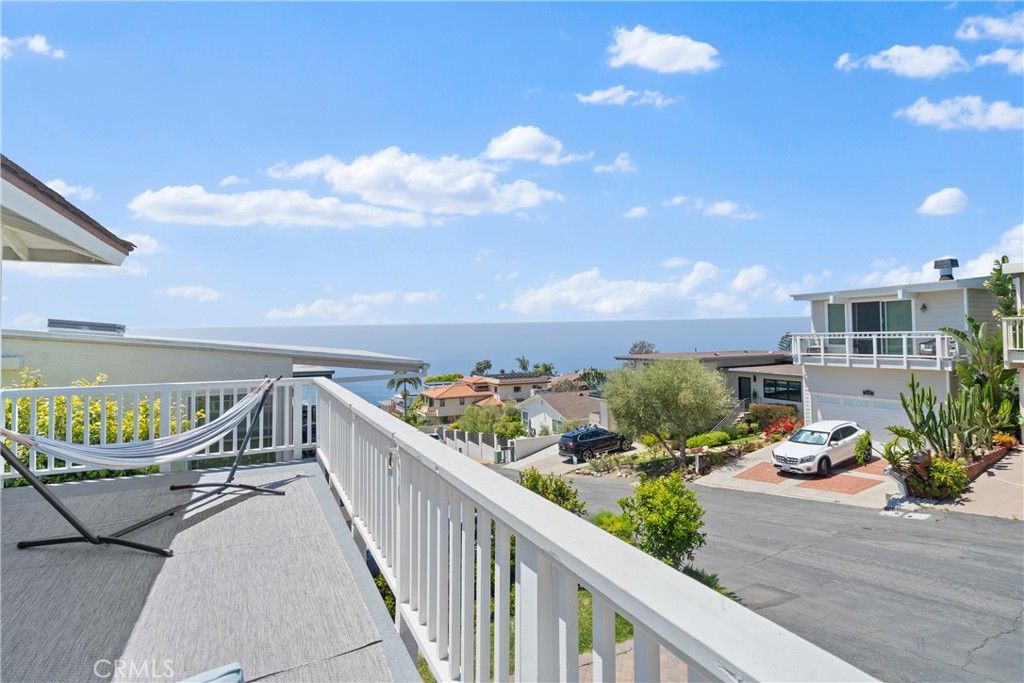 1044 Noria Street, Laguna Beach, CA 92651