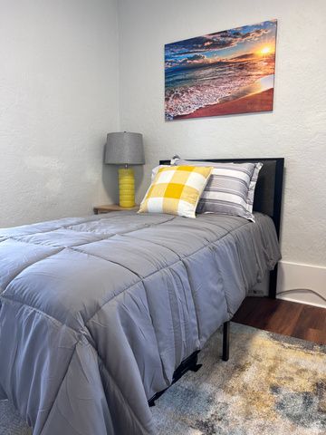 124 W WALTON AVE, South Salt Lake, UT 84115