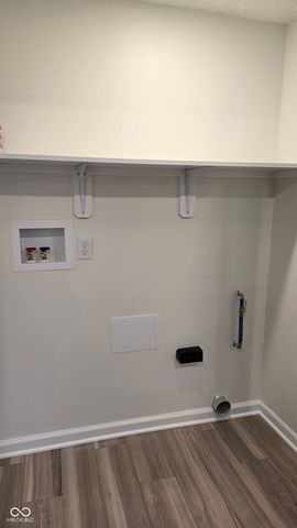 9331 Cherry Valley Court, Indianapolis, IN 46235