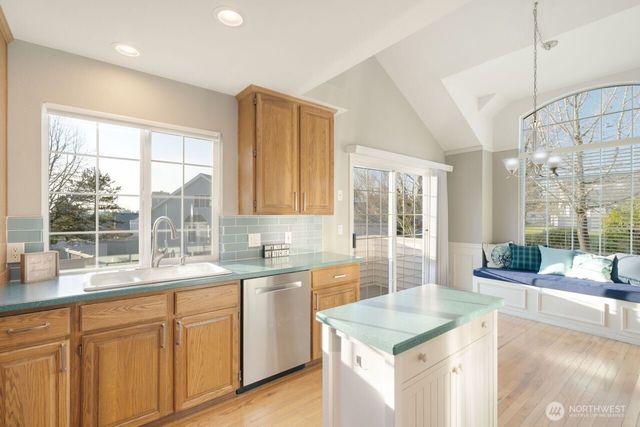 14125 SE 238th Lane, Kent, WA 98042