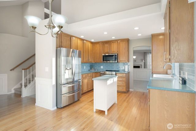 14125 SE 238th Lane, Kent, WA 98042