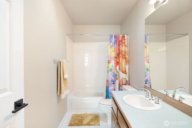 14125 SE 238th Lane, Kent, WA 98042