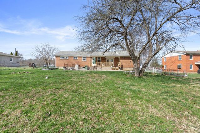873 E US Rt 22 & 3, Hamilton Twp, OH 45152