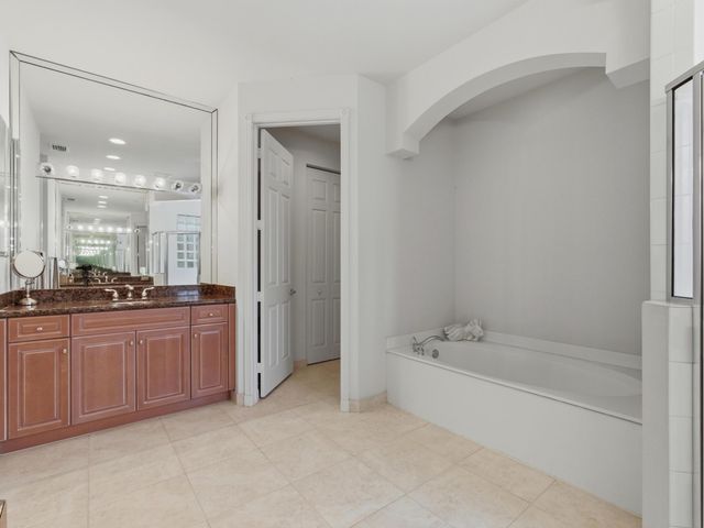 11082 Via Siena, Boynton Beach, FL 33437