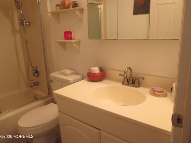 720A Buckingham Drive 720A, Lakewood, NJ 08701