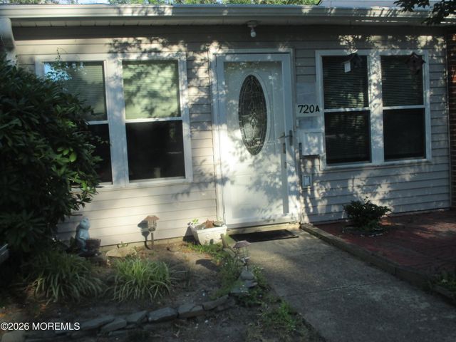 720A Buckingham Drive 720A, Lakewood, NJ 08701