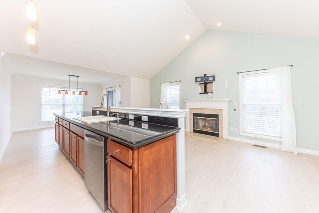 5588 Hampshire Lane, Ypsilanti, MI 48197