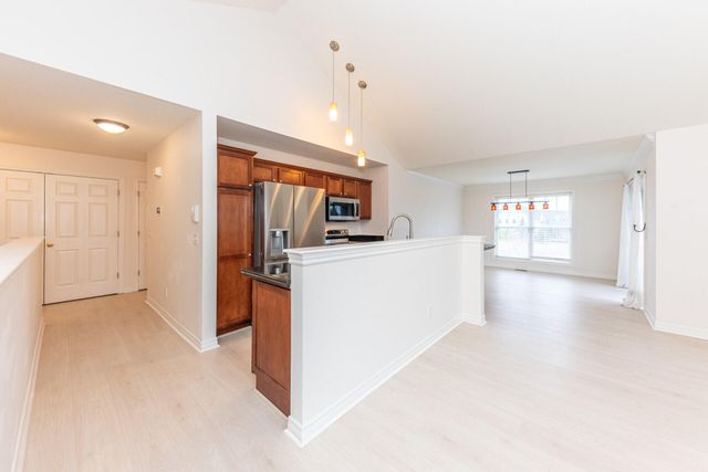 5588 Hampshire Lane, Ypsilanti, MI 48197