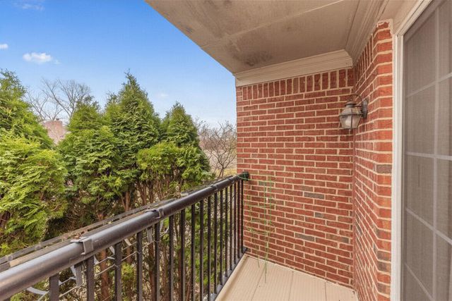 5588 Hampshire Lane, Ypsilanti, MI 48197