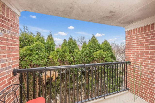 5588 Hampshire Lane, Ypsilanti, MI 48197