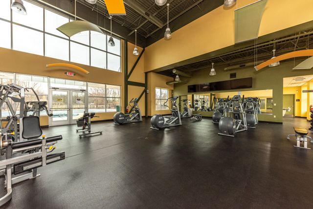 5588 Hampshire Lane, Ypsilanti, MI 48197