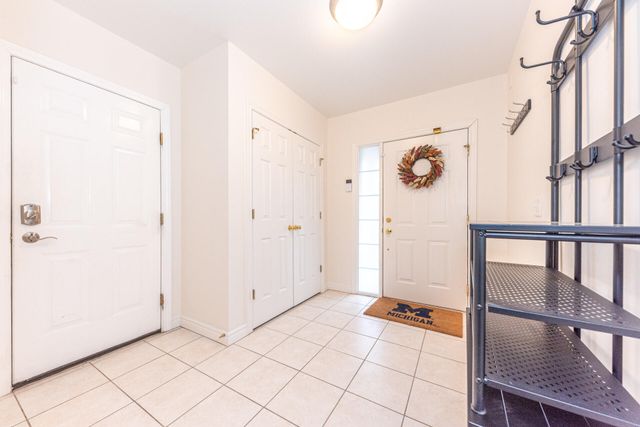 5588 Hampshire Lane, Ypsilanti, MI 48197