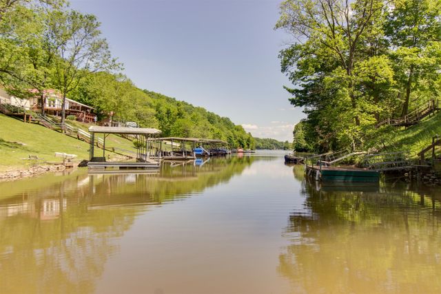 161 Watkins Rd, Lynchburg, TN 37352