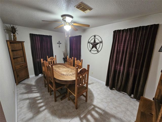 5100 Warpath Street, Alvin, TX 77511