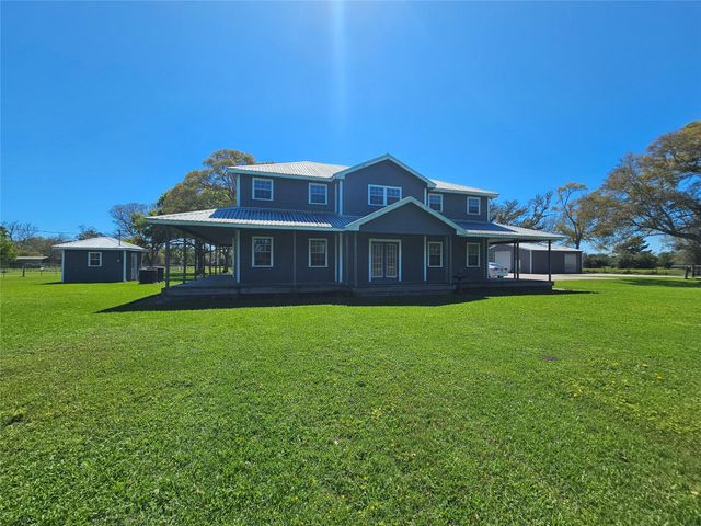 5100 Warpath Street, Alvin, TX 77511